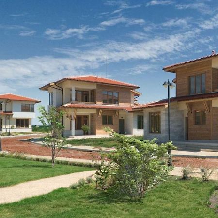 Lighthouse Golf & Spa Apartments Балчик Экстерьер фото
